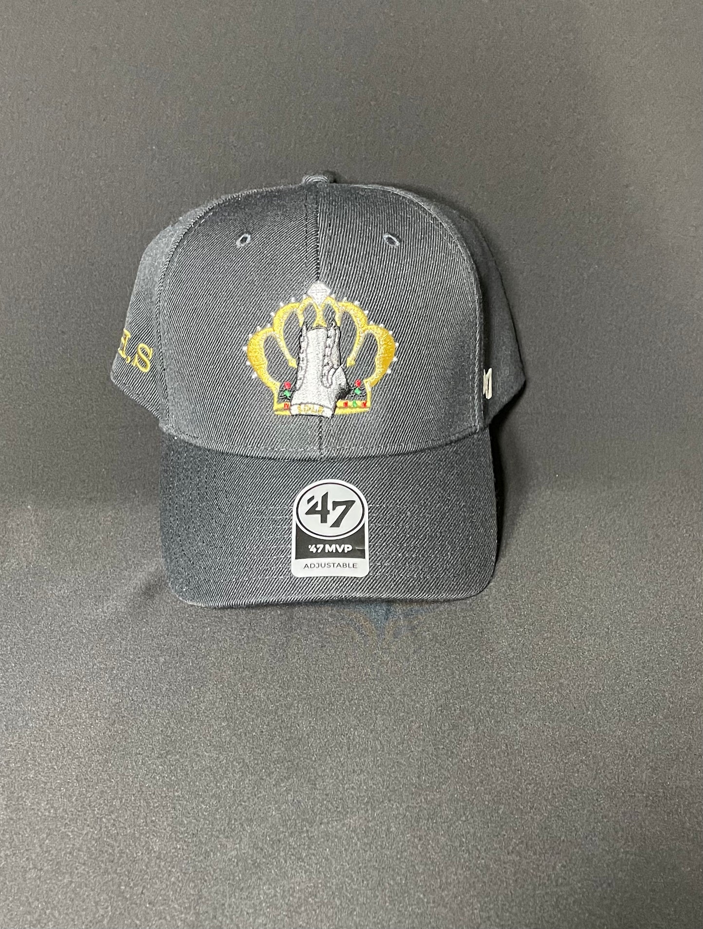 S.H.S Crown & Shoe Logo (Embroidery) ('47) baseball Caps